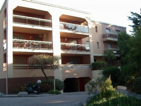Appartement Hyères, 3 pièces, 4 personnes - FR-1-335-91